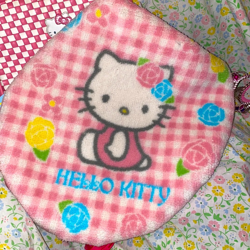 Hello Kitty seat cover